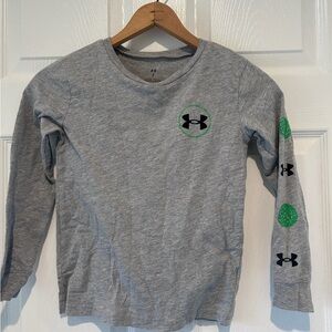 Under Armour Boys Sz 7 Gray & Green Long Sleeve Logo T-Shirt Athleisure Casual